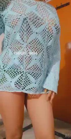 boobs caught in net : video clip