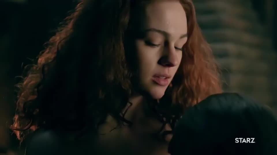 Sophie Skelton is perfection (Outlander) : video clip