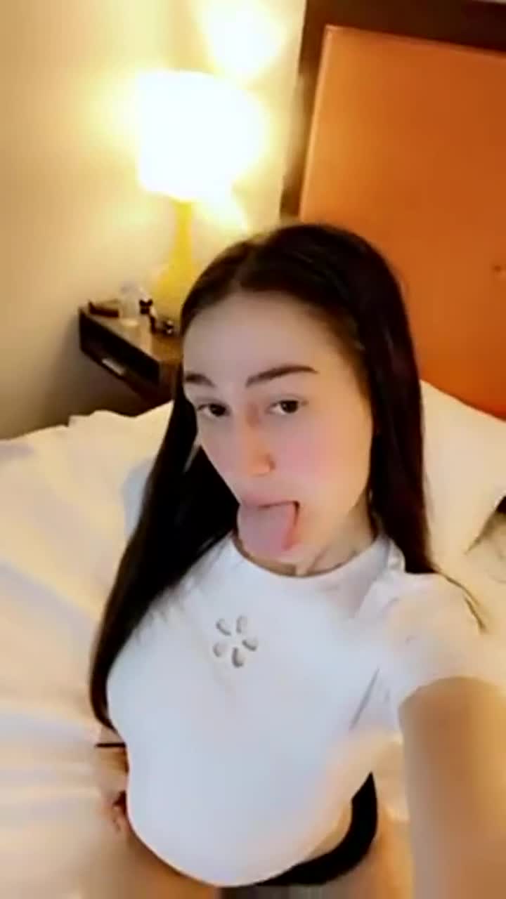 Too hot, too teen for the club : video clip