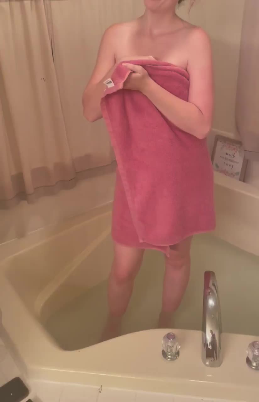 4 kids in 5 years never looked so good : video clip