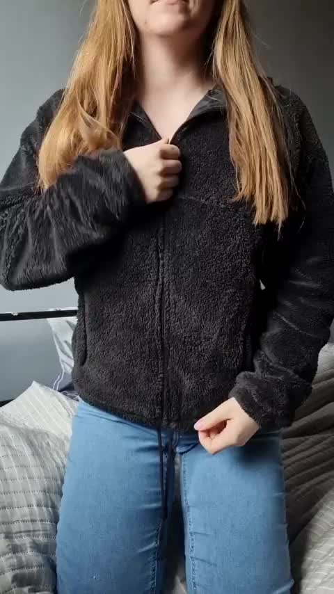 A little strip for you all 💕 : video clip