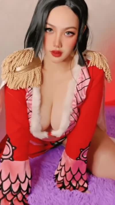 Boa Hancock ( HitomiAnna ) [OnePiece] : video clip