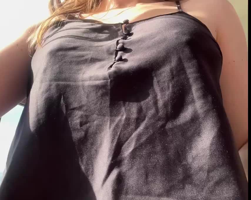 E cups provide plenty of boob to go around 😘 : video clip