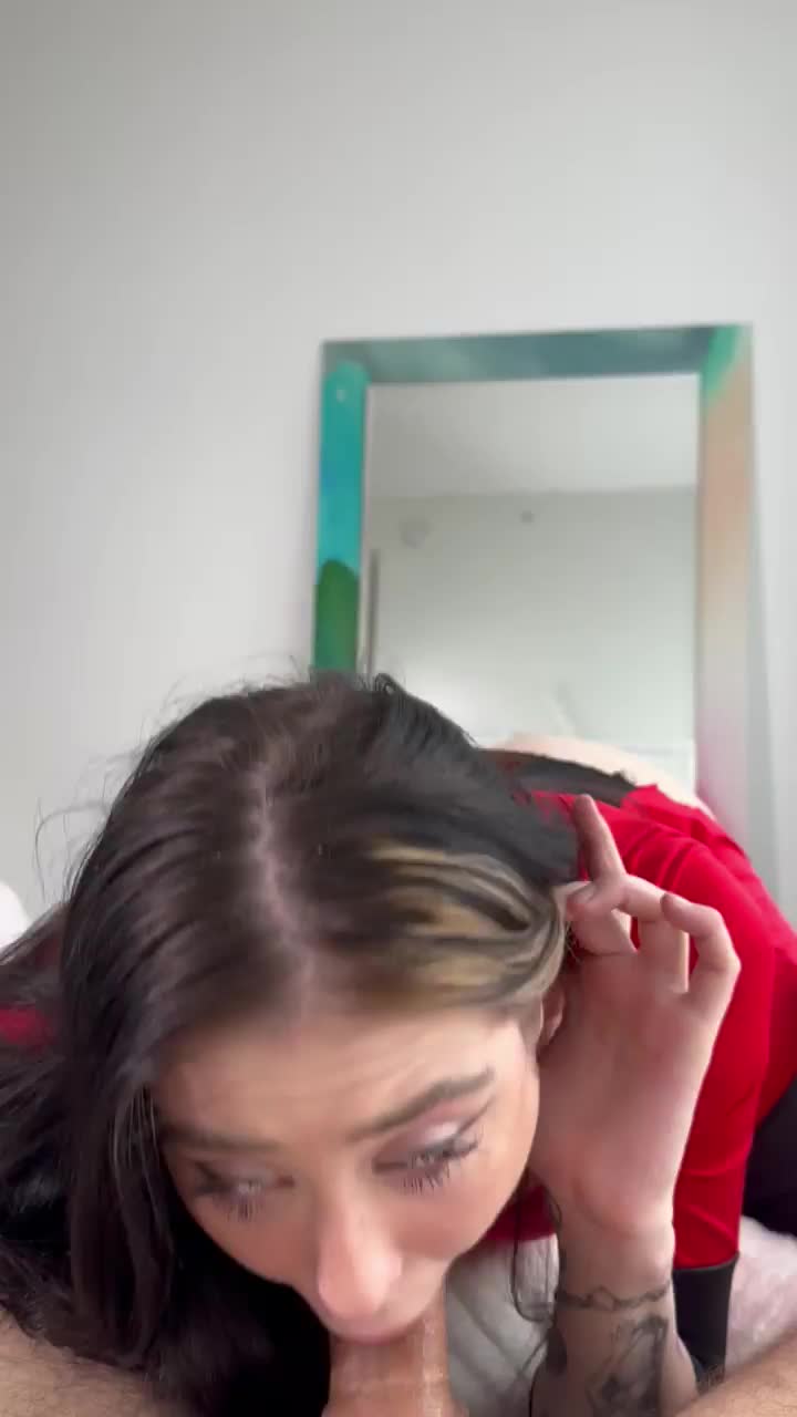 a blowjob a day gets the bf to stay (; or whatever they say! : video clip