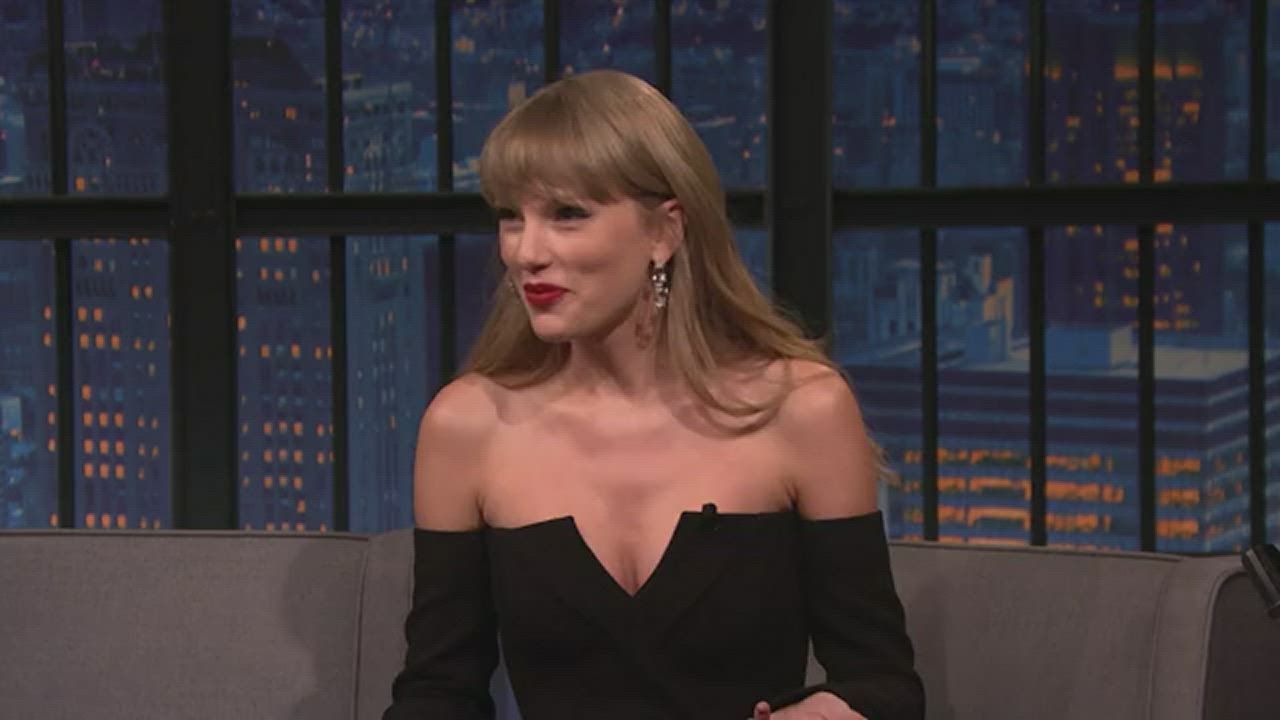 Taylor Swift's Cleavage has ended NNN for me : video clip