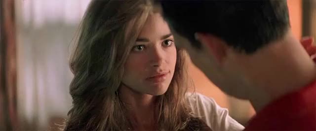 Denise Richards had the sexiest body of the 1990s : video clip