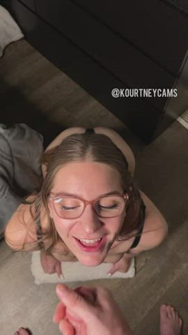 Do you like how I keep eye contact while I’m getting my face covered in cum? 🥰 : video clip