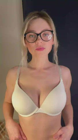 the white bra make me look so innocent, do you agree? : video clip