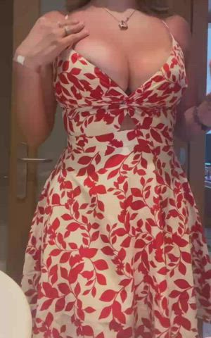 If I wear this dress on our date, I expect to end the night with you inside me : video clip