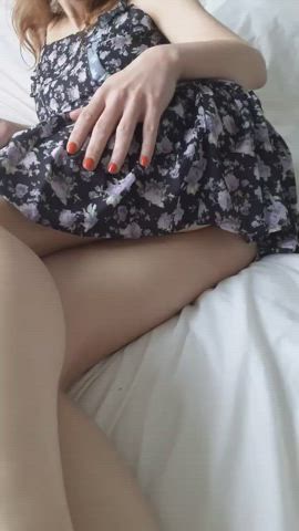 Don’t I look cute in my sundress daddy? : video clip