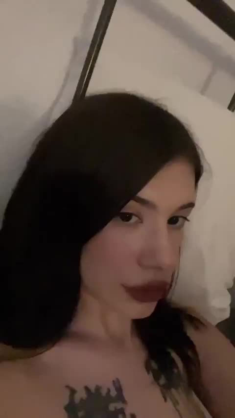 Is 19 really too young for older men? : video clip
