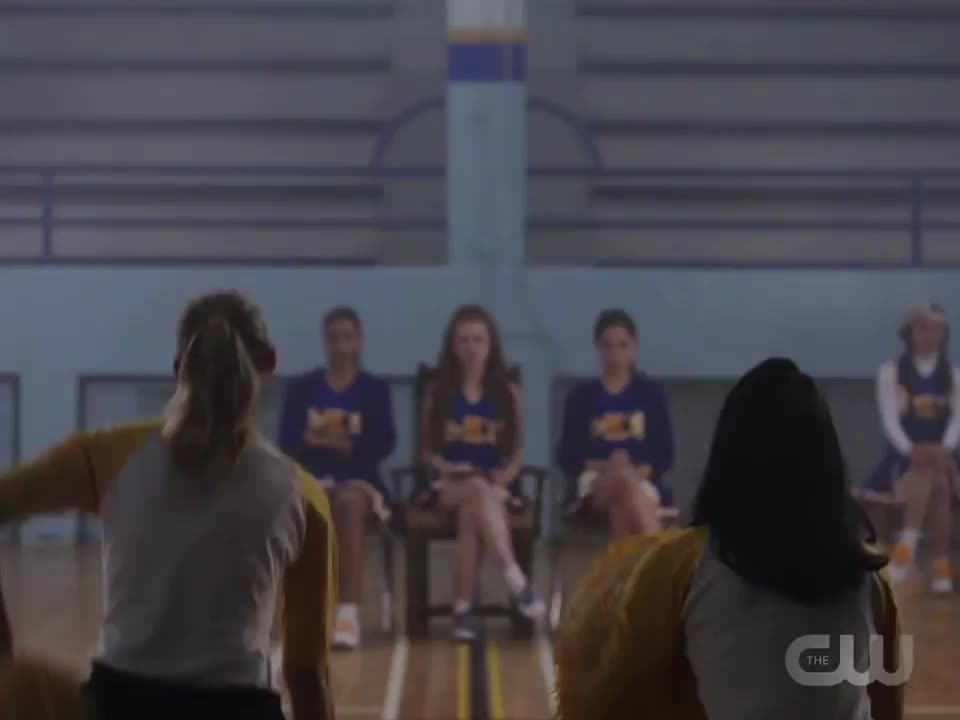 Lili Reinhart / Camila Mendes : video clip