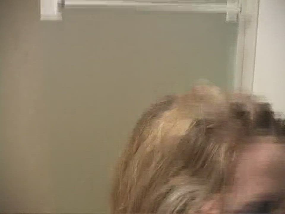 She was washed by a lot of cum : video clip