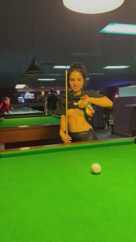 I love playing with balls 🎱 [gif] : video clip