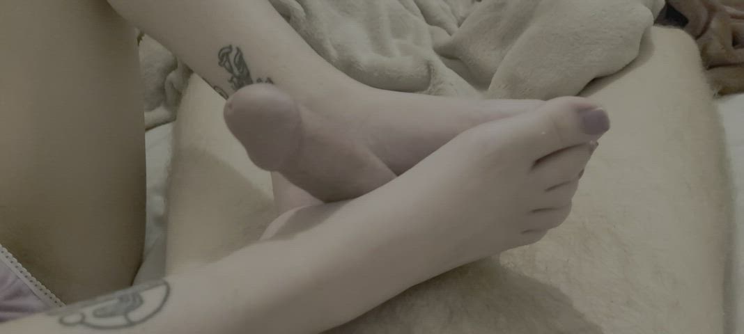 First Time Footjob Practice! :) : video clip