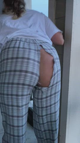 Daddy bought me these pants years ago. They finally had enough. Thanks daddy! : video clip