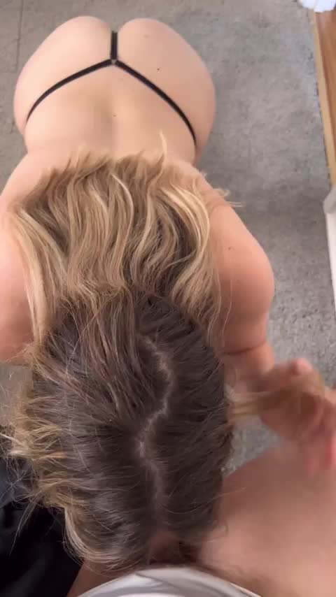 Hubby lets a lot of guys have this view! : video clip
