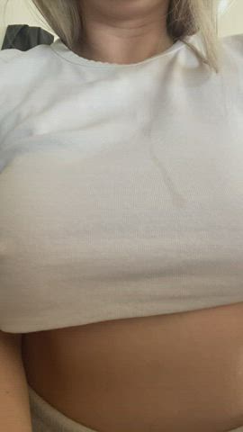 My first titty gif guys 🥰 : video clip