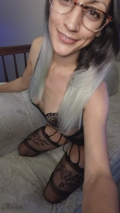 i hope i made daddy proud of how i look in my new lingerie 🖤 [OC] : video clip