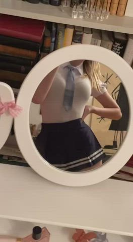 Just me in my new skirt : video clip