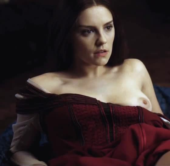 Birthday Babe: Annabel Scholey in Medici: Masters of Florence [S1E6-2016] : video clip