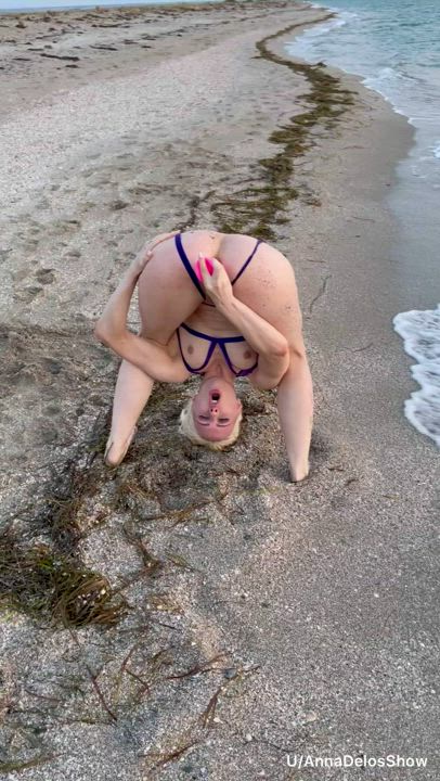 I was super horny on the beach today 😋 : video clip