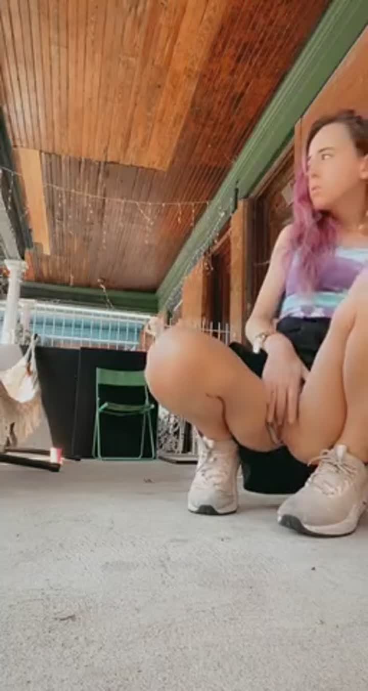 Playing with my pussy for all the neighbors [gif] : video clip