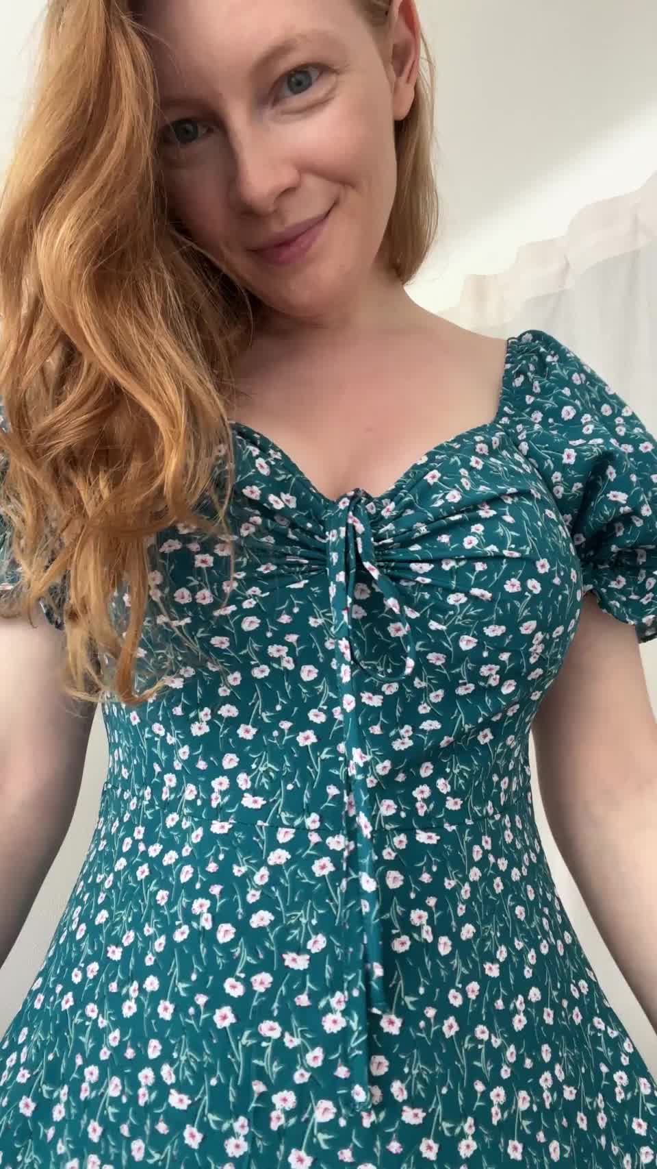 A redhead with big naturals... what more could you ask? : video clip