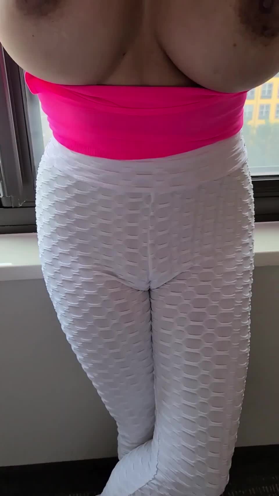 My 34Gs and cameltoe : video clip