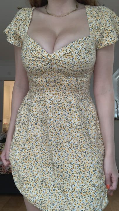 Feeling cute in this dress : video clip