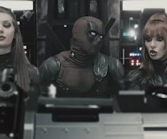 Deadpool bangs Black Widow : video clip