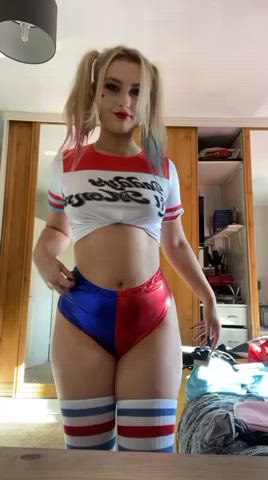 Harley Quinn cosplay (Gia15)[DC] : video clip