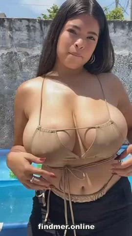 BUSTY Latina - Bros.. I need a name. Help please. : video clip