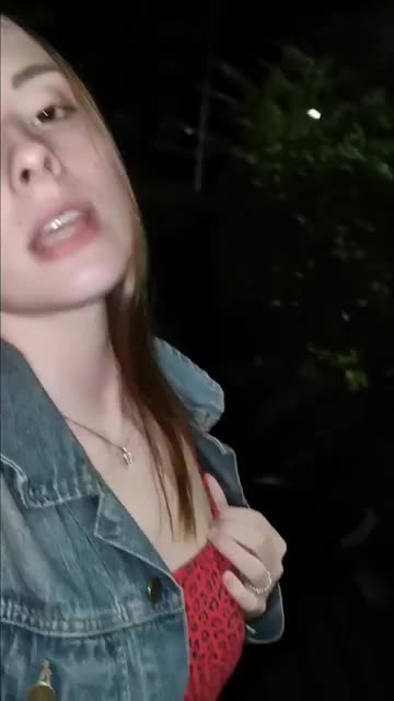 Flashing on my way home... hope my neighbours wont mind 😇💕 [gif] : video clip