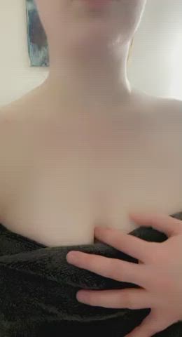 Titty Tuesday!🍒💓 : video clip
