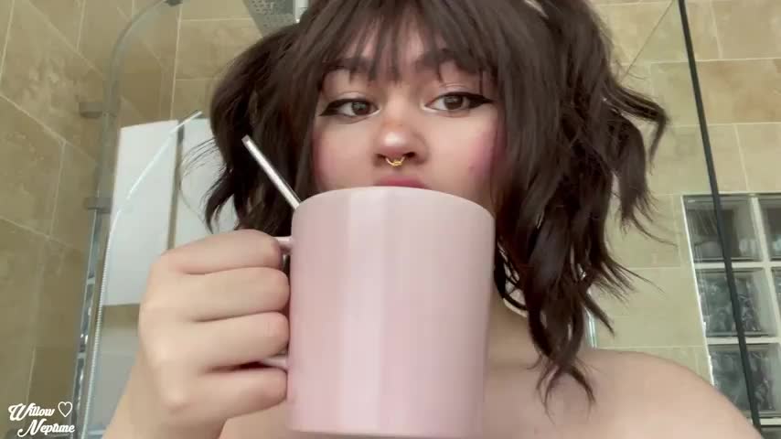 possessive sex and a cup of tea is a great way to start the day : video clip