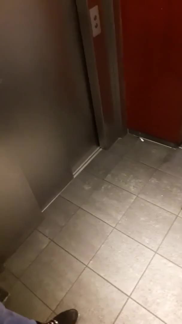 Find me an elevator now : video clip