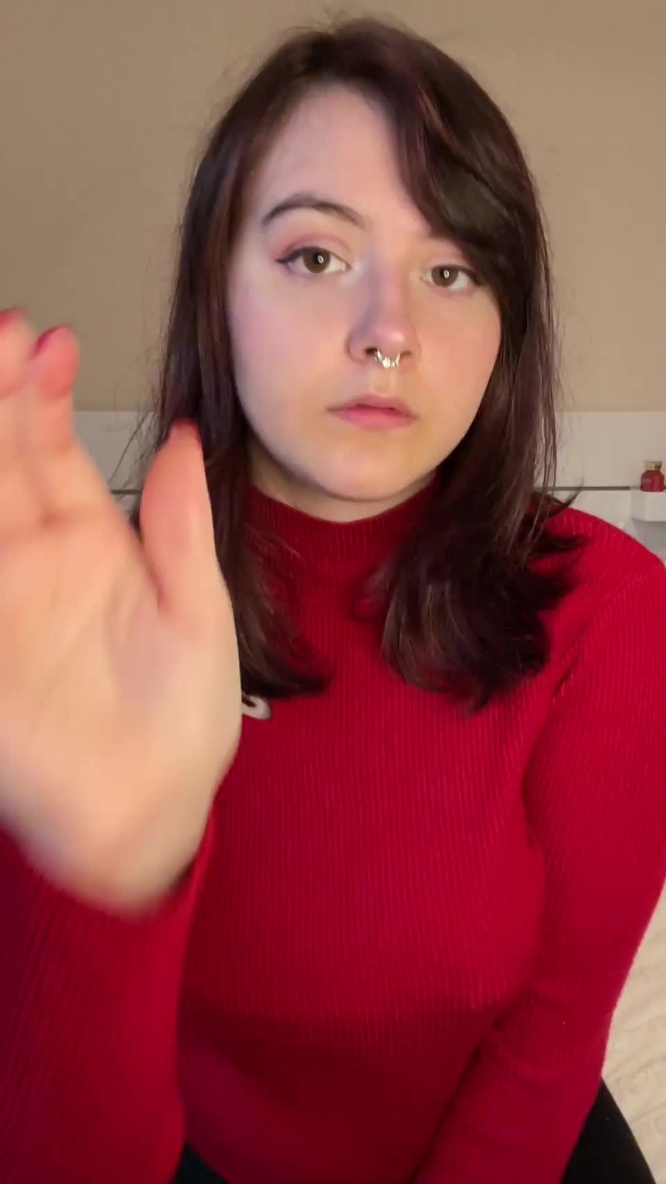 Let me keep you warm at night : video clip
