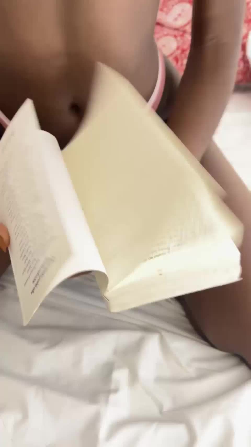Ah fuck reading, I'm too naughty for this rn : video clip