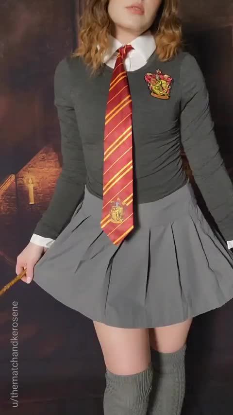 Hermione Granger: best spell yet (thematchandkerosene) [Harry Potter] : video clip
