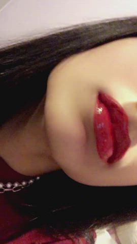 Please ruin my lipstick <3 : video clip