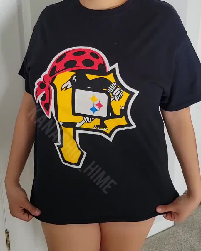 A buccos fan girl loves to show off : video clip
