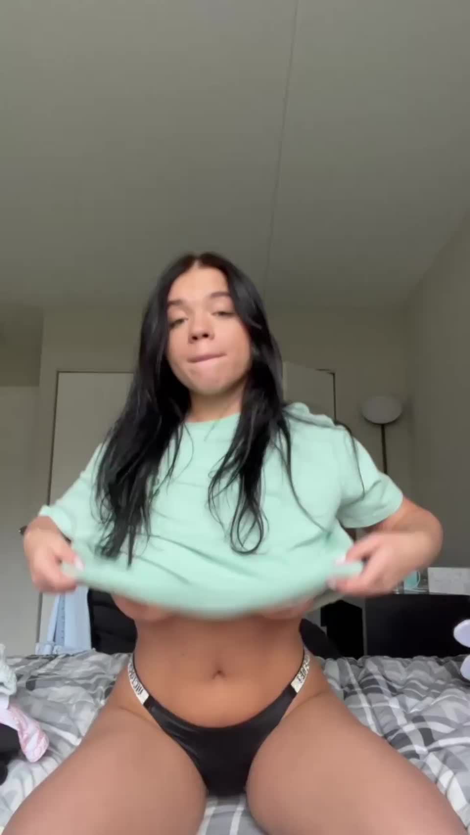 I hope those big boobs make you harder this morning : video clip