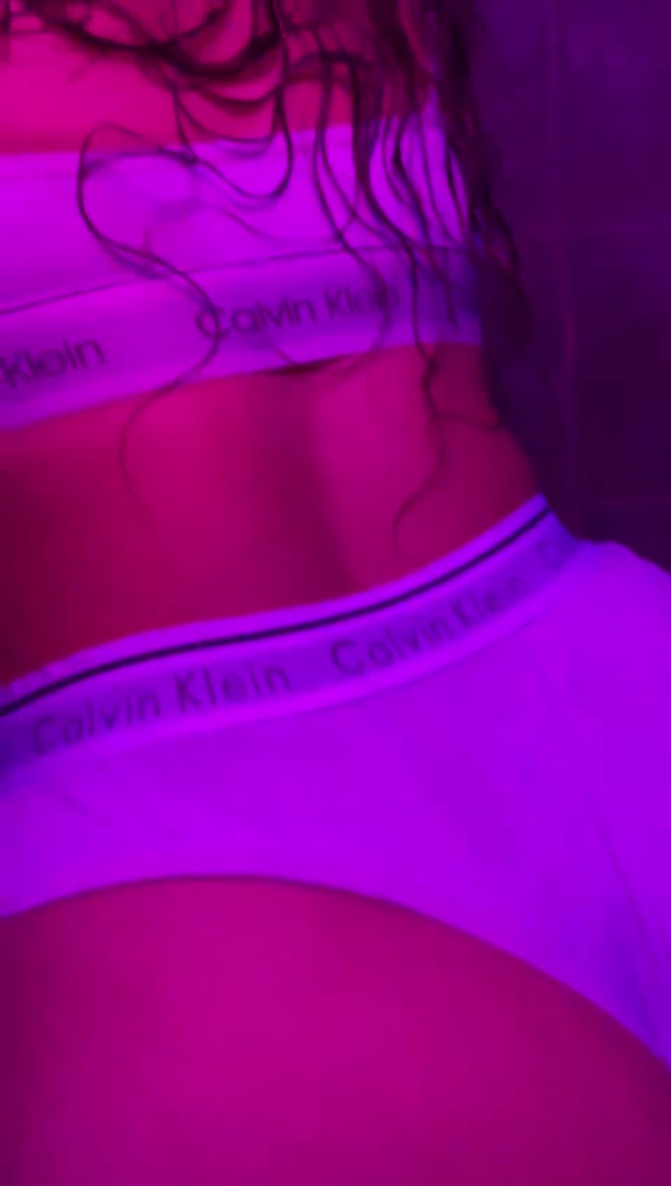 Come and get a taste of this sweet pussy : video clip