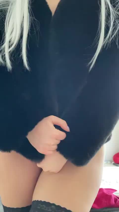 Do you want to eat the sweets? : video clip
