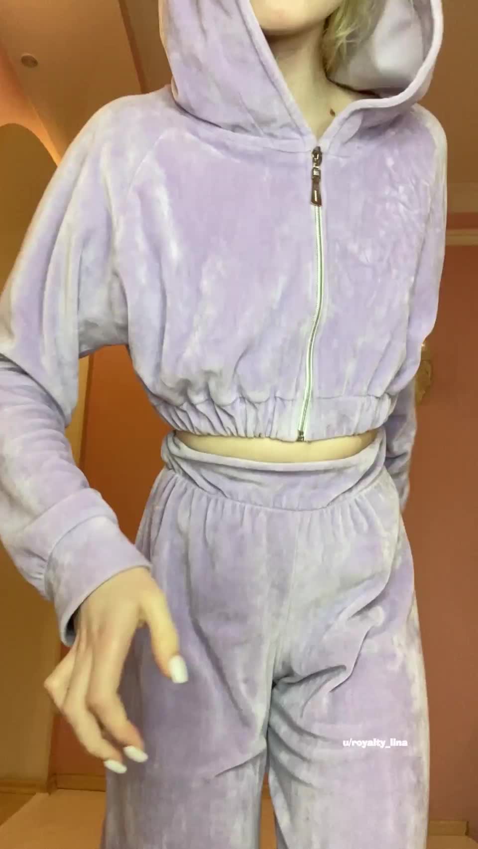 want to undress for you today : video clip