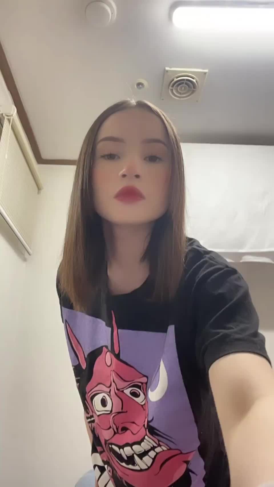Spank me… it’s the only way I’ll learn : video clip