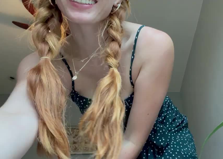 My ideal outfits are easy on, easy off :3 solely for dressing purposes of course... : video clip