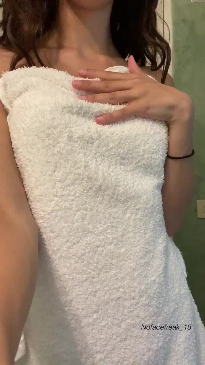 Would you fuck a little girl like me in the shower?😛 : video clip