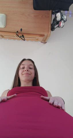 I hope you like small girls with big pussies, because you're about to have your mouth full : video clip